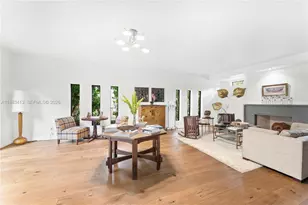 1277 N Venetian Way, Miami, FL 33139 - Photo 12