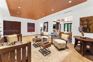 1277 N Venetian Way, Miami, FL 33139 - Photo 16