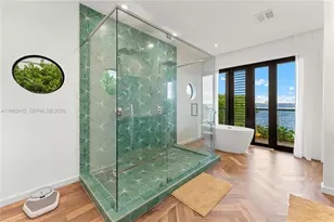 1277 N Venetian Way, Miami, FL 33139 - Photo 36