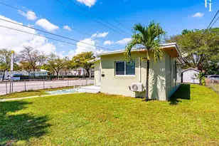1195 NW 48th St, Miami, FL 33127 - Photo 4