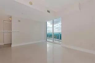41 SE 5th St, Miami, FL 33131 - Photo 14