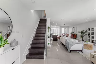 6440 NW 103rd Psge, Doral, FL 33178 - Photo 4