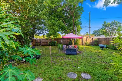 2447 Wilson St, Hollywood, FL 33020 - Photo 34