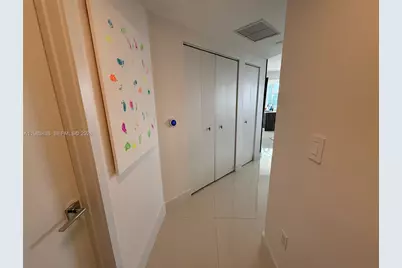 488 NE 18th St #3300, Miami, FL 33132 - Photo 2