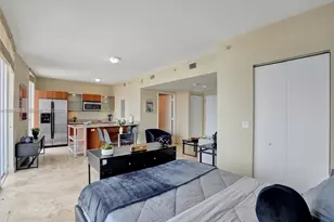 185 SW 7th St, Miami, FL 33130 - Photo 12