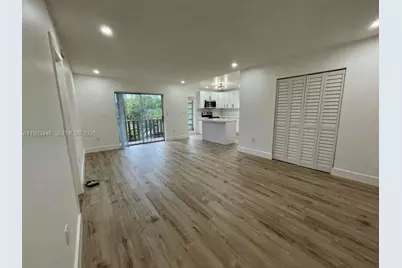 4725 NW 7th St #305-3, Miami, FL 33126 - Photo 2