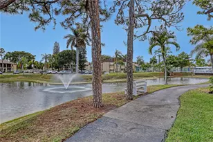 339 Pine Ridge Cir, Greenacres, FL 33463 - Photo 38