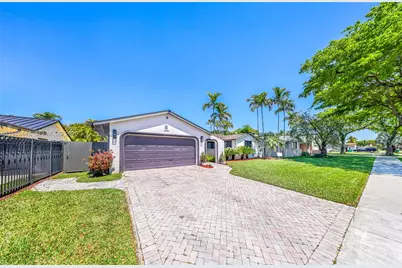 13951 SW 109th St, Miami, FL 33186 - Photo 2