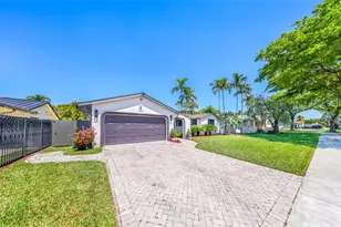 13951 SW 109th St, Miami, FL 33186 - Photo 2