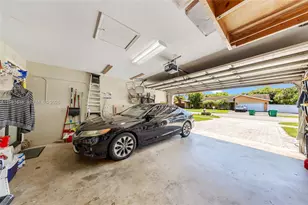 13951 SW 109th St, Miami, FL 33186 - Photo 28