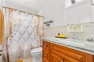 20 W 37th St, Hialeah, FL 33012 - Photo 48