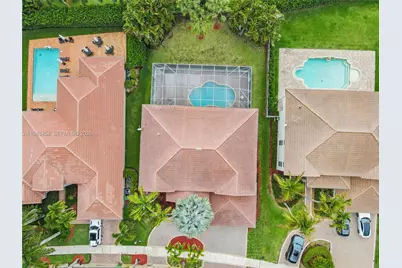 1646 Victoria Pointe Ln, Weston, FL 33327 - Photo 50