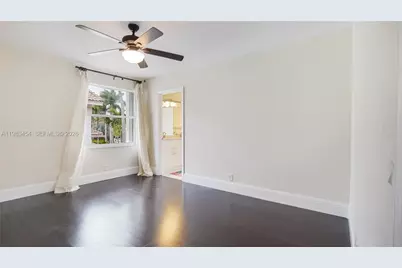 1646 Victoria Pointe Ln, Weston, FL 33327 - Photo 40