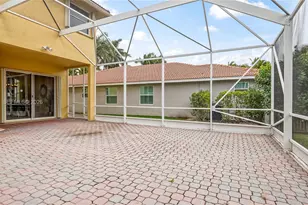 1646 Victoria Pointe Ln, Weston, FL 33327 - Photo 52