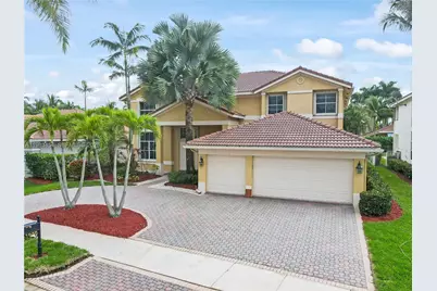 1646 Victoria Pointe Ln, Weston, FL 33327 - Photo 2