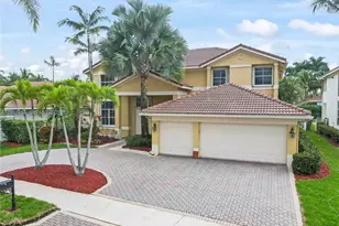 1646 Victoria Pointe Ln, Weston, FL 33327 - Photo 2