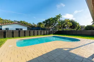 14515 Mahogany Ct, Miami Lakes, FL 33014 - Photo 26