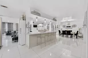 7777 Fairway Blvd, Miramar, FL 33023 - Photo 8