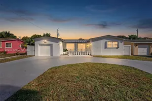 7777 Fairway Blvd, Miramar, FL 33023 - Photo 2