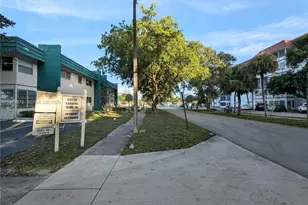 4801 NW 22nd Ct, Lauderhill, FL 33313 - Photo 2