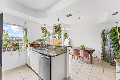 1086 SW 144th Ave #802, Pembroke Pines, FL 33027 - Photo 12