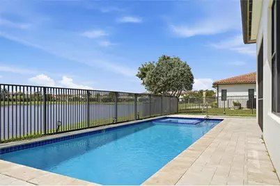 1296 SW 113th Way, Pembroke Pines, FL 33025 - Photo 8