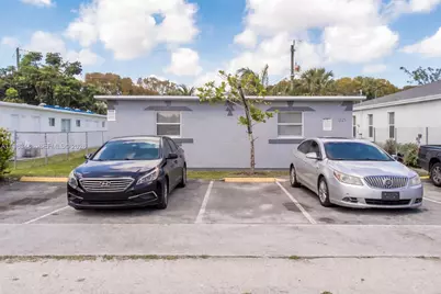 1225 NW 2nd St, Fort Lauderdale, FL 33311 - Photo 1