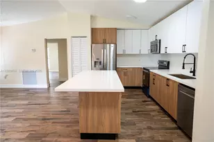 8915 NW 26th Ct, Coral Springs, FL 33065 - Photo 4