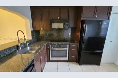 426 NE 210th Cir Ter #101-2, Miami, FL 33179 - Photo 34