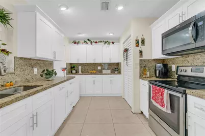 12691 SW 190th St, Miami, FL 33177 - Photo 4