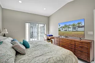 6405 SW 152nd Cir Pl, Miami, FL 33193 - Photo 12