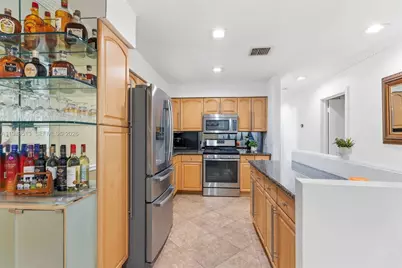 2485 NE 214th St, Miami, FL 33180 - Photo 20