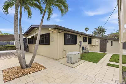 2485 NE 214th St, Miami, FL 33180 - Photo 8