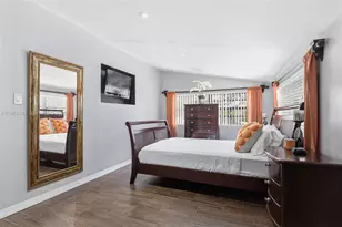 2485 NE 214th St, Miami, FL 33180 - Photo 34