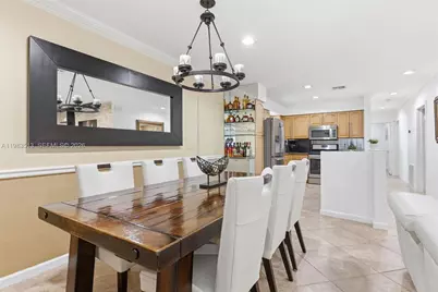 2485 NE 214th St, Miami, FL 33180 - Photo 12