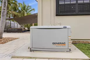 2485 NE 214th St, Miami, FL 33180 - Photo 50