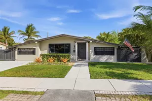 2485 NE 214th St, Miami, FL 33180 - Photo 1