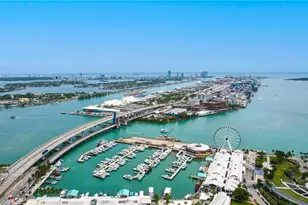 398 NE 5th St, Miami, FL 33132 - Photo 24