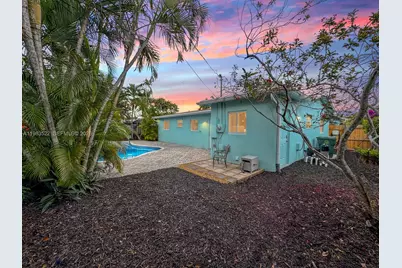 1772 NW 39th St, Oakland Park, FL 33309 - Photo 32