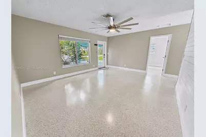 1772 NW 39th St, Oakland Park, FL 33309 - Photo 10