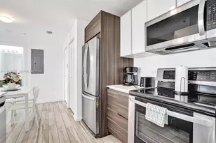 481 NE 29th St, Miami, FL 33137 - Photo 4