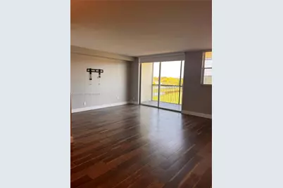 3100 W Rolling Hills Cir #403, Davie, FL 33328 - Photo 8