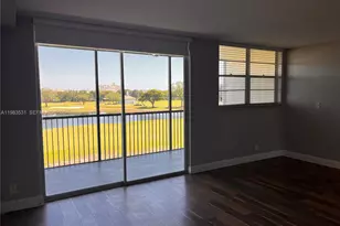 3100 W Rolling Hills Cir, Davie, FL 33328 - Photo 24