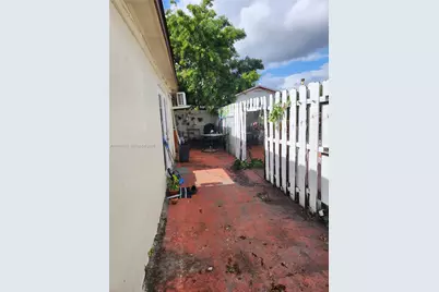 [Address not provided], Miami, FL 33165 - Photo 14