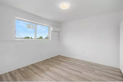 60 NW 79th St #10, Miami, FL 33150 - Photo 6