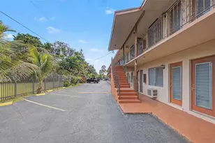 60 NW 79th St, Miami, FL 33150 - Photo 12