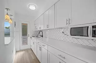 60 NW 79th St, Miami, FL 33150 - Photo 18