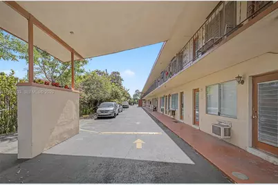 60 NW 79th St #10, Miami, FL 33150 - Photo 10