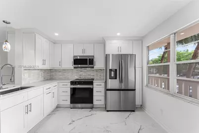 2303 Lucaya Ln #H2, Coconut Creek, FL 33066 - Photo 4