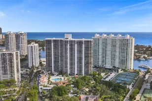 20281 E Country Club Dr, Aventura, FL 33180 - Photo 42